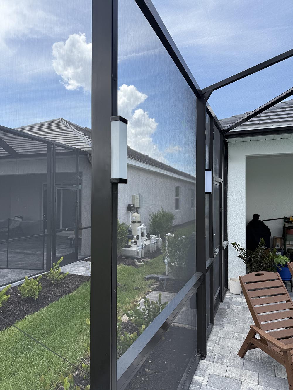 South Beach Slim Lanai Light